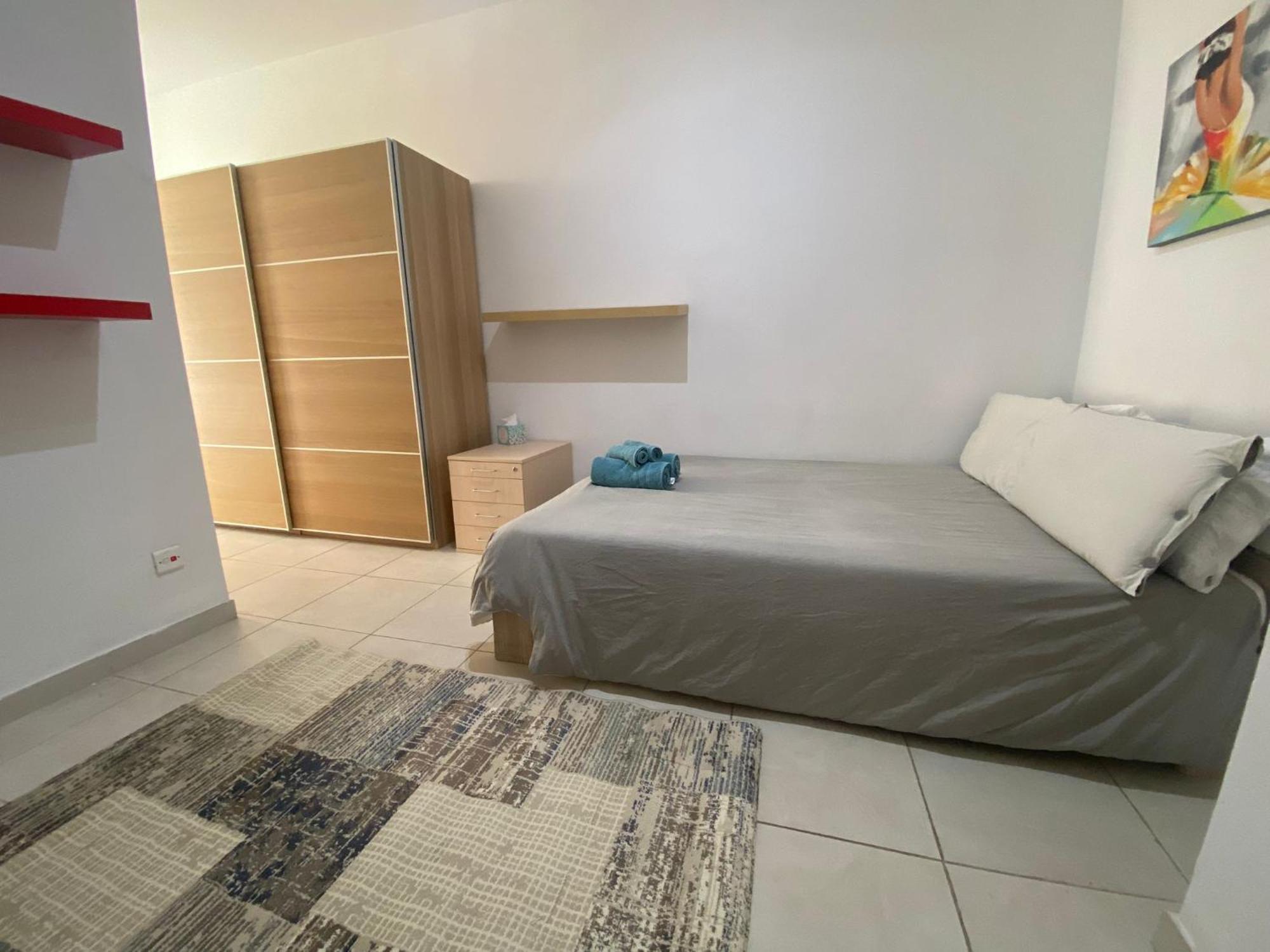דירות Sliema 2Bed With Backyard מראה חיצוני תמונה